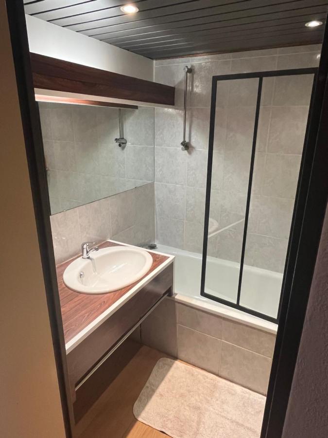 Appartement Confortable, Petite Vue Mer Et Piscine Cassis Exteriör bild